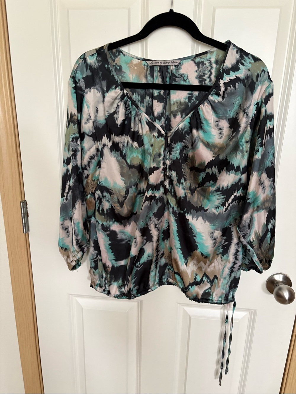 Signature by Larry Levine Teal Black Cream Abstract Tie-Hem Blouse